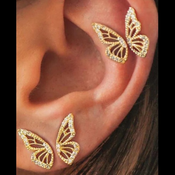 Jewelry - 4 pc Gold Butterfly Stud earrings